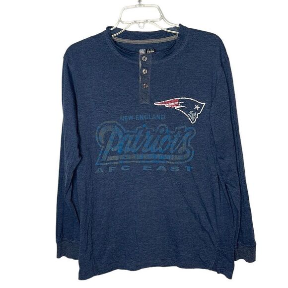 Men’s Patriots Three Button Long Sleeve Shirt. Size Medium. - Picture 1 of 6